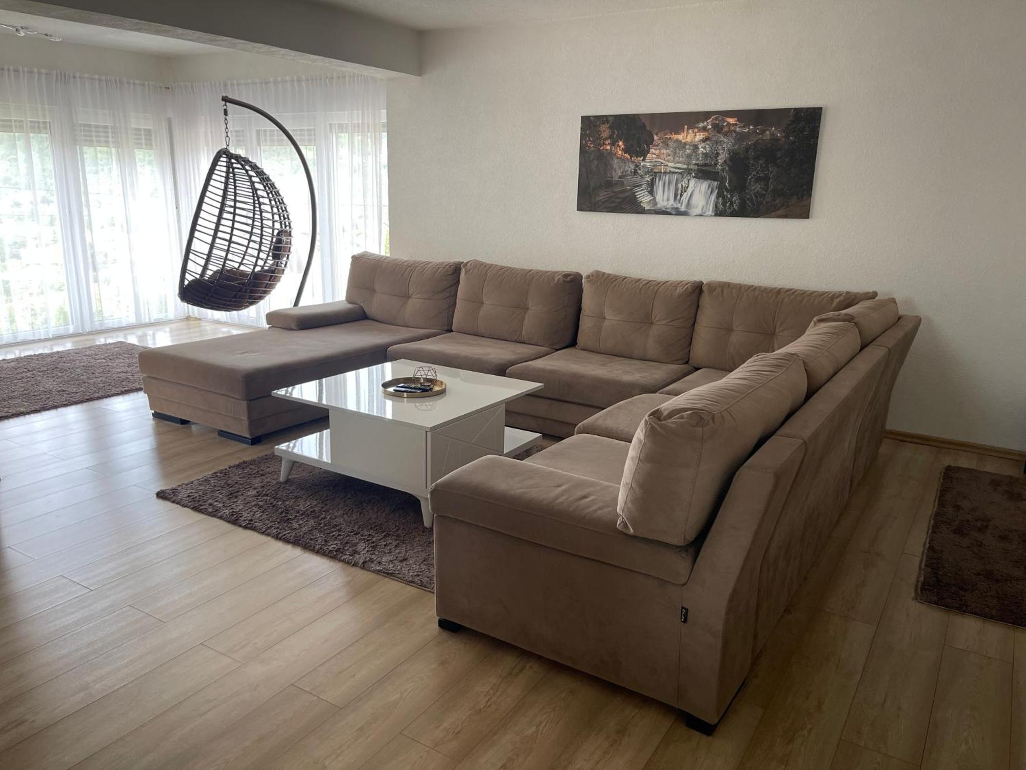 יאיצי Apartman Kiss מראה חיצוני תמונה
